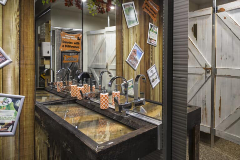 Luxurious Wedding Toilet Hire In Toowoomba - Quipco